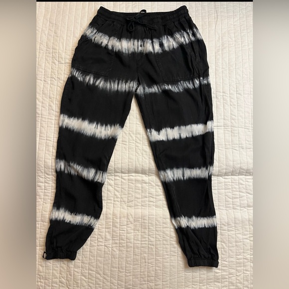 Thread & Supply black and white tie dye joggers - Picture 1 of 4